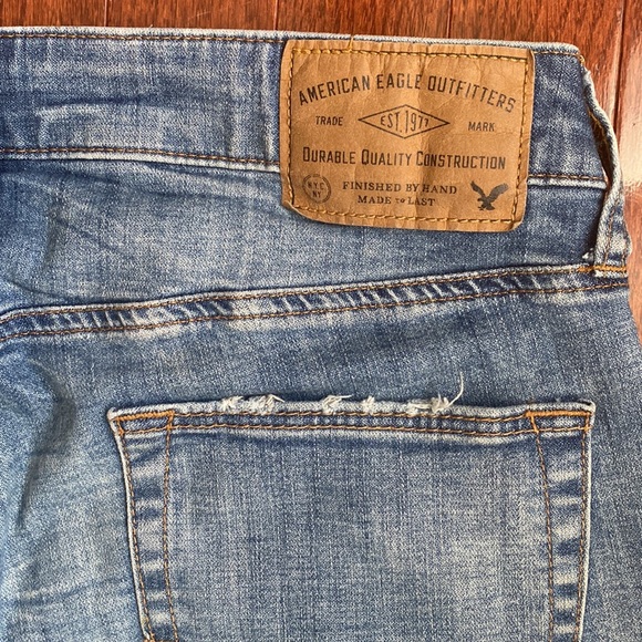 •American Eagle Outfitters 360 Extreme Flex Slim Jeans• - Picture 10 of 16
